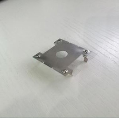 Káblové svorky pre uzemňovací systém Solárne panely Domov