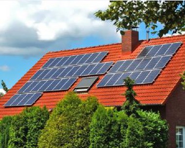 Kompozitné strešné šindle, systémy pre montáž na solárne panely, strešné prvky solárnych panelov