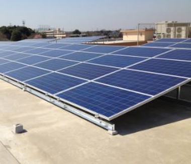 Montážny systém predradníka solárneho panela