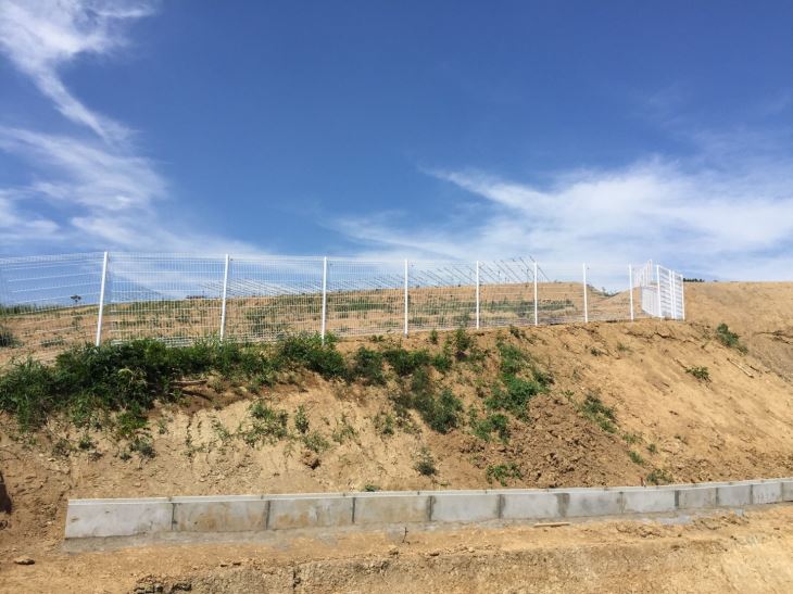 Fence Solar Panels